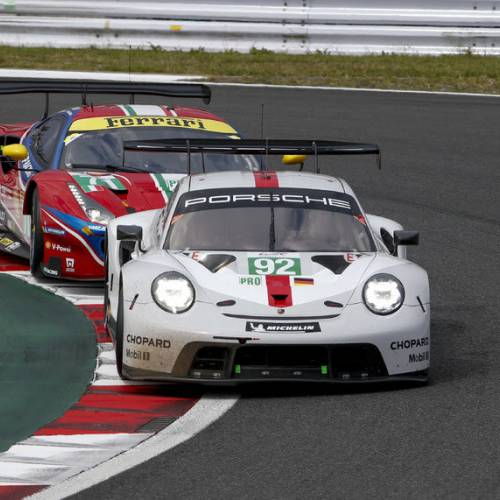 Porsche defiende su liderato en el campeonato del mundo con un podio en Japón