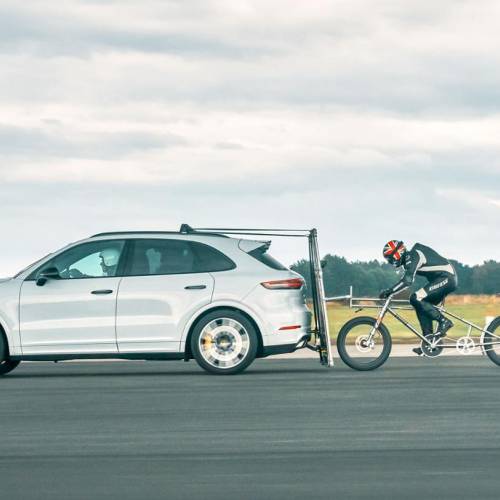 Porsche ayuda a romper el récord europeo de velocidad en bicicleta