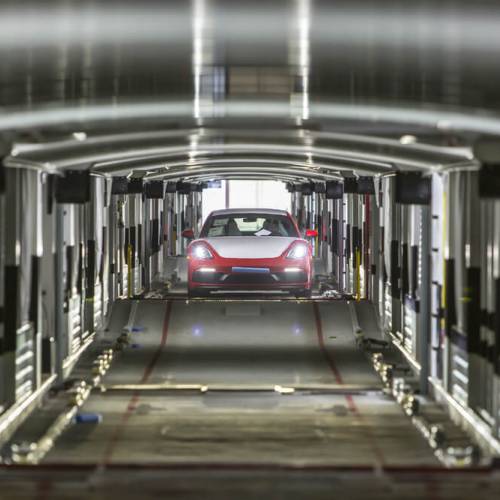 Porsche está reduciendo las emisiones de CO2 gracias al transporte logístico sostenible