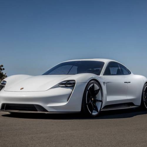 Mission E: El primer deportivo eléctrico de Porsche se llamará Taycan