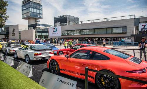La familia Porsche reunida con motivo del 70 aniversario en el Jarama Classic Porsche