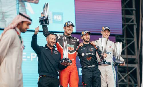 André Lotterer sube al segundo peldaño del podio en el estreno de Porsche André Lotterer sube al segundo peldaño del podio en el estreno de Porsche