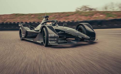 Neel Jani completa con éxito un lanzamiento de Porsche