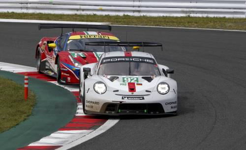 Porsche defiende su liderato en el campeonato del mundo con un podio en Japón