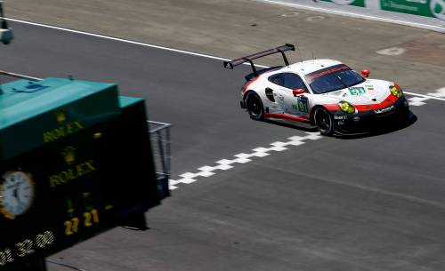 El nuevo 911 RSR a un paso del podio en su debut en Le Mans