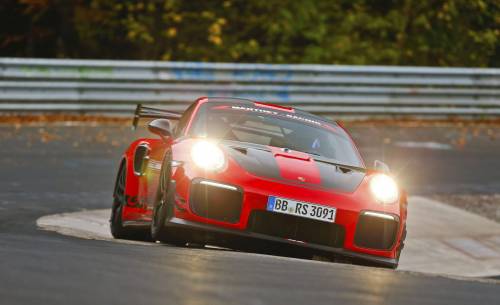 El 911 GT2 RS MR es el deportivo de carretera más rápido de Nürburgring