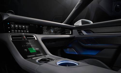 Interior del nuevo Porsche Taycan: digital, minimalista y sostenible