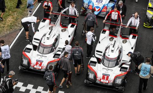El Equipo Porsche LMP se enfrenta a una dura lucha por la victoria absoluta