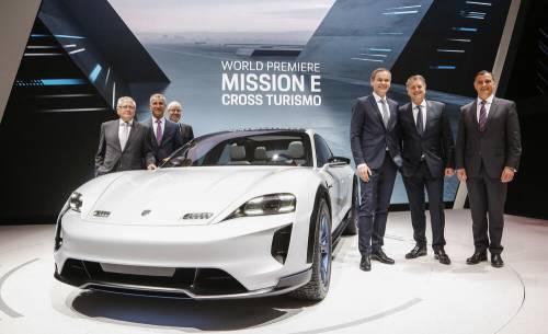 Porsche Mission E Cross Turismo: El atleta eléctrico para un estilo de vida activo