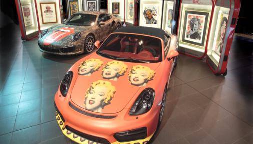 Original exposición itinerante de Andy Warhol en los Centros Porsche
